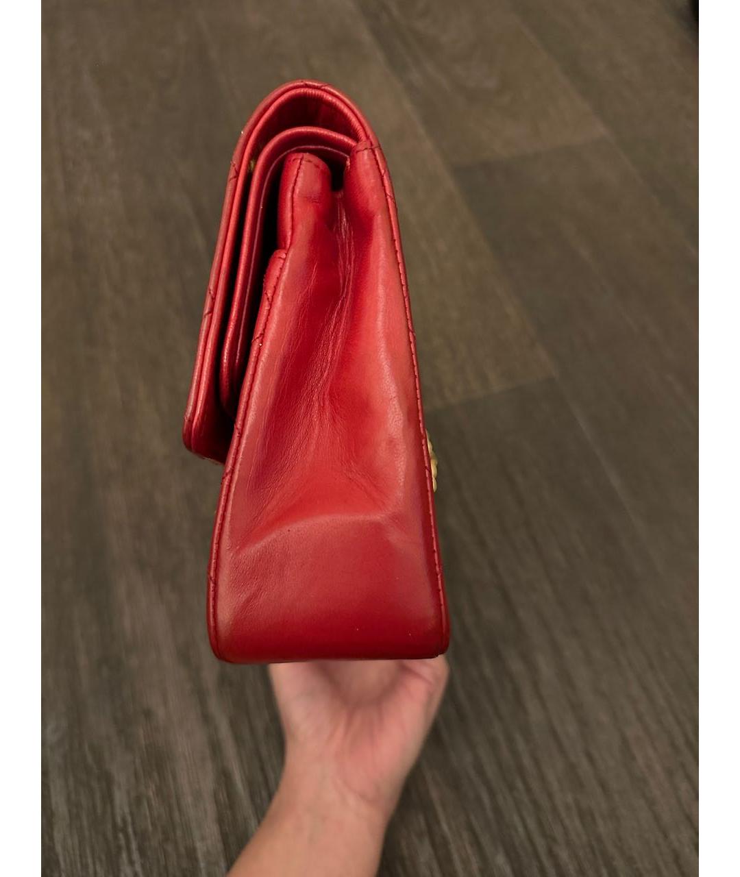 CHANEL Красная кожаная сумка через плечо, фото 4
