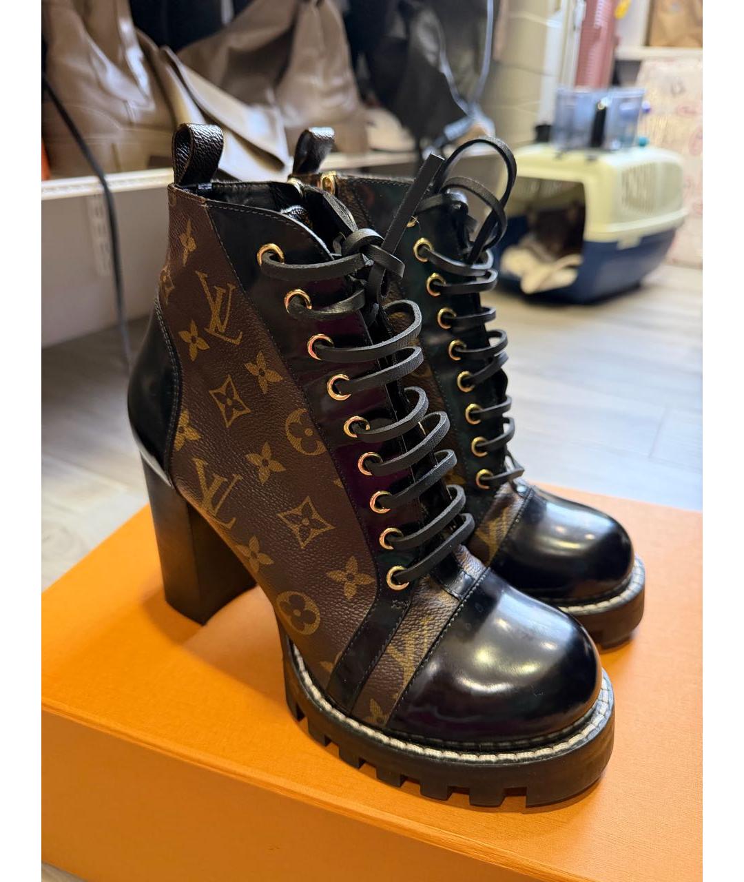 LOUIS VUITTON Коричневые ботильоны, фото 2