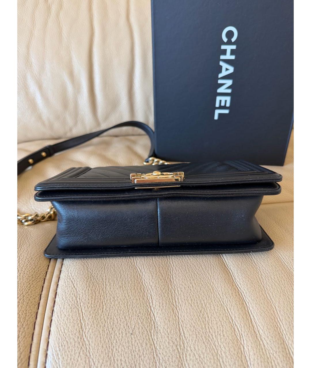 CHANEL Черная кожаная сумка через плечо, фото 5