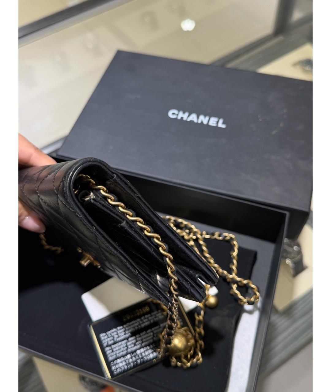 CHANEL Черная кожаная сумка через плечо, фото 4