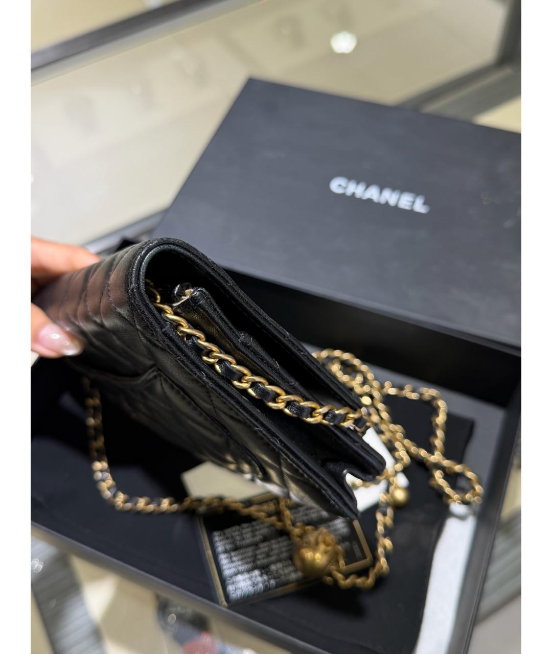 CHANEL Черная кожаная сумка через плечо, фото 3