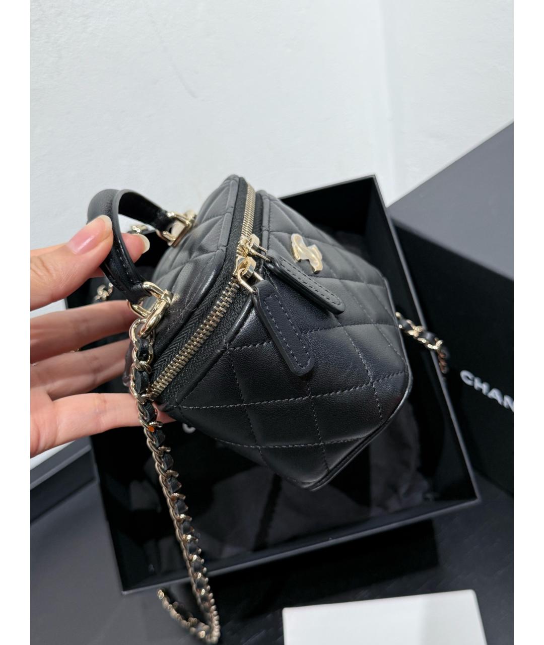 CHANEL Черная кожаная сумка через плечо, фото 2