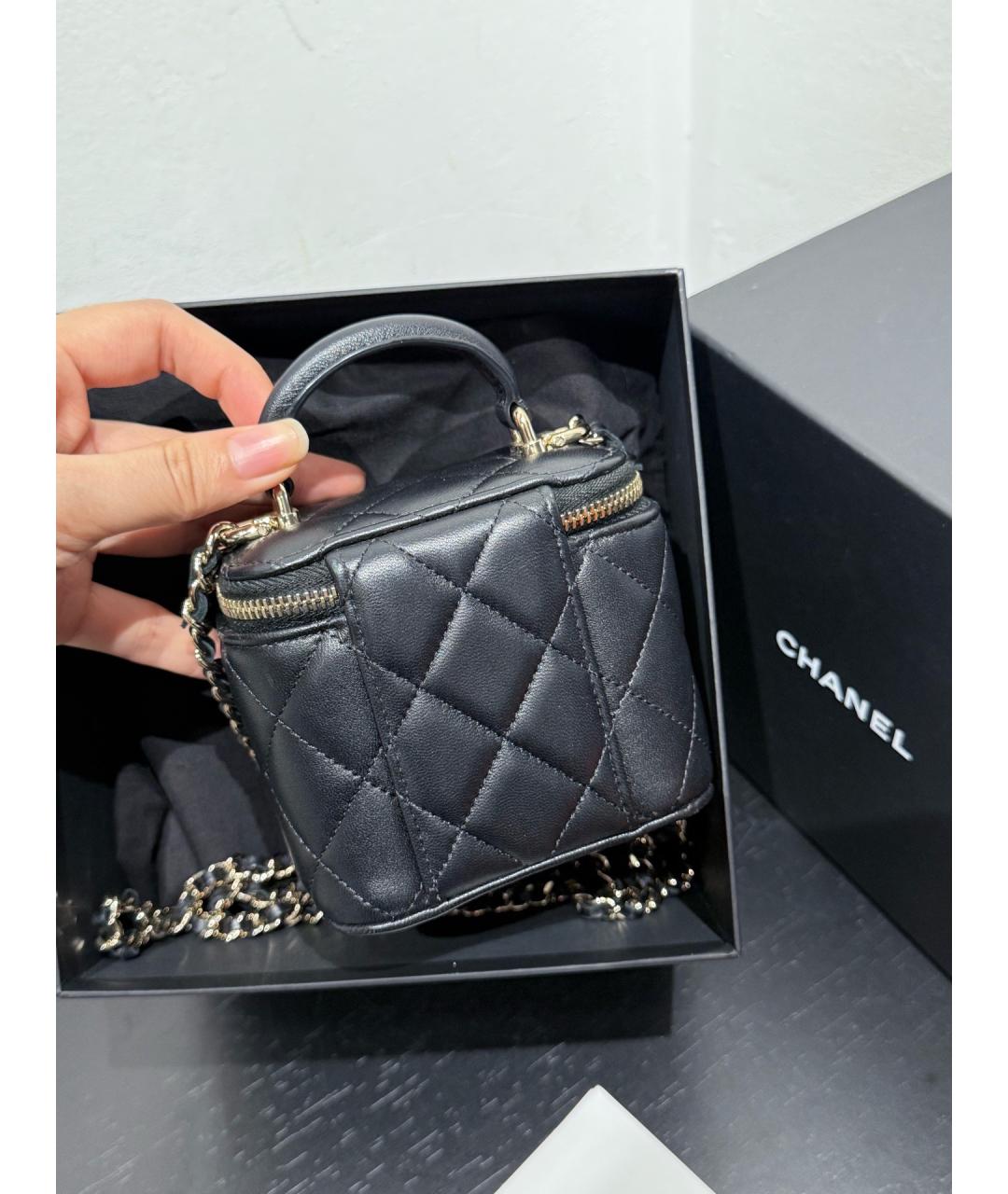 CHANEL Черная кожаная сумка через плечо, фото 3