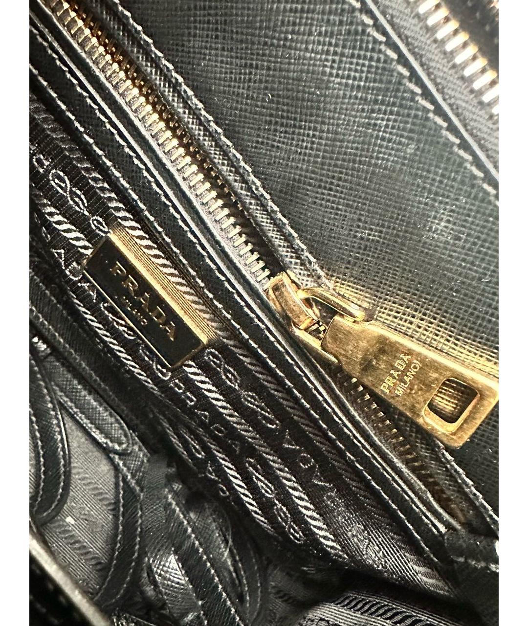 PRADA Черная кожаная сумка с короткими ручками, фото 4