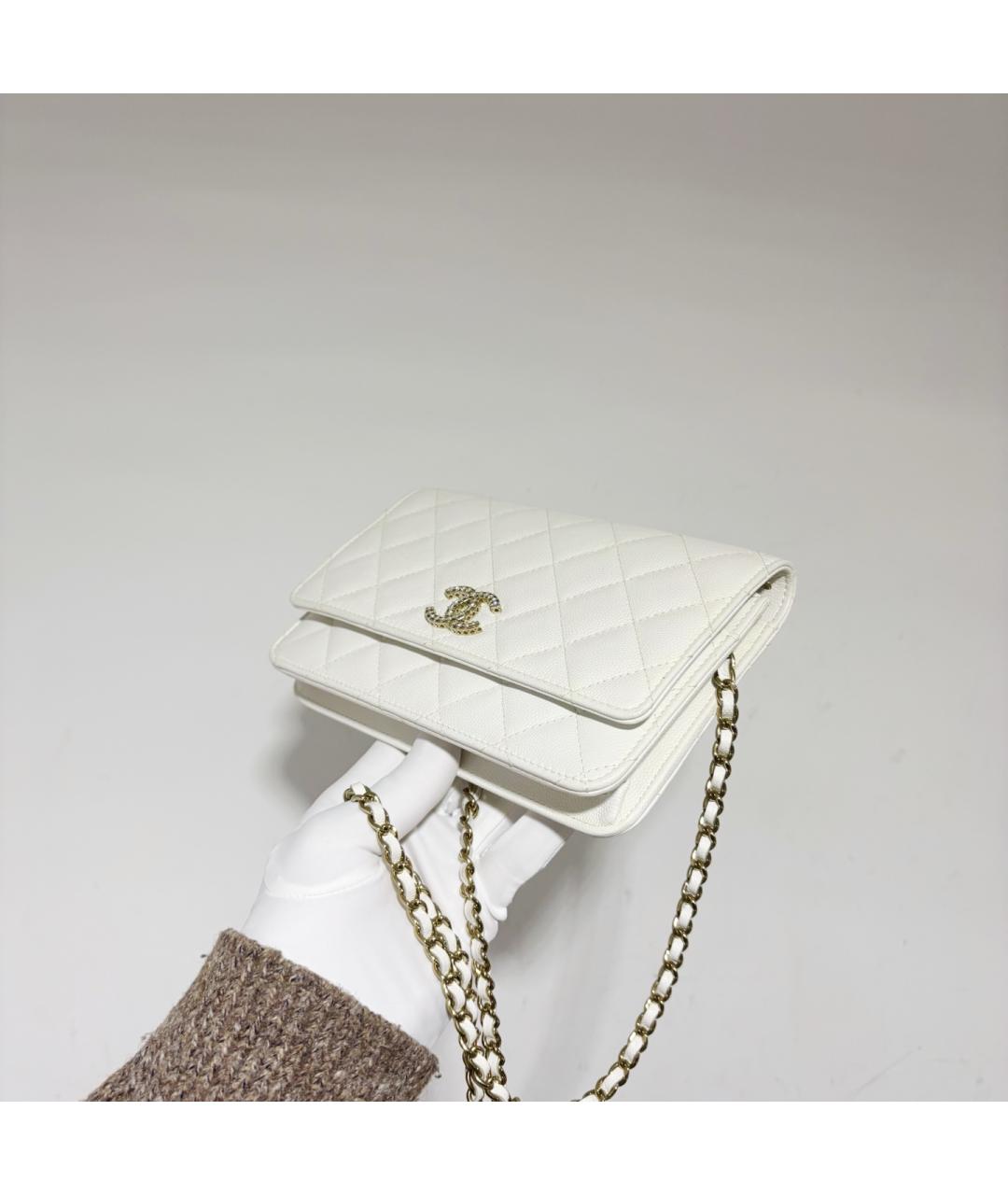 CHANEL Белая кожаная сумка через плечо, фото 2