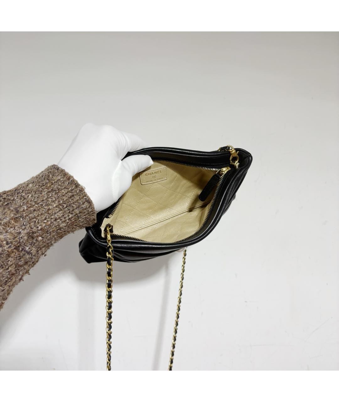 CHANEL Черная кожаная сумка через плечо, фото 5