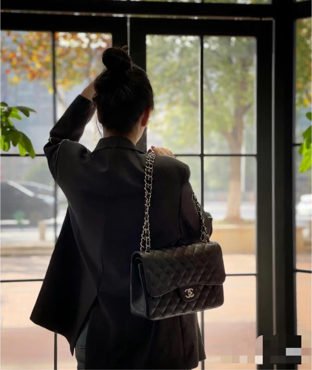 CHANEL Черная кожаная сумка через плечо, фото 7