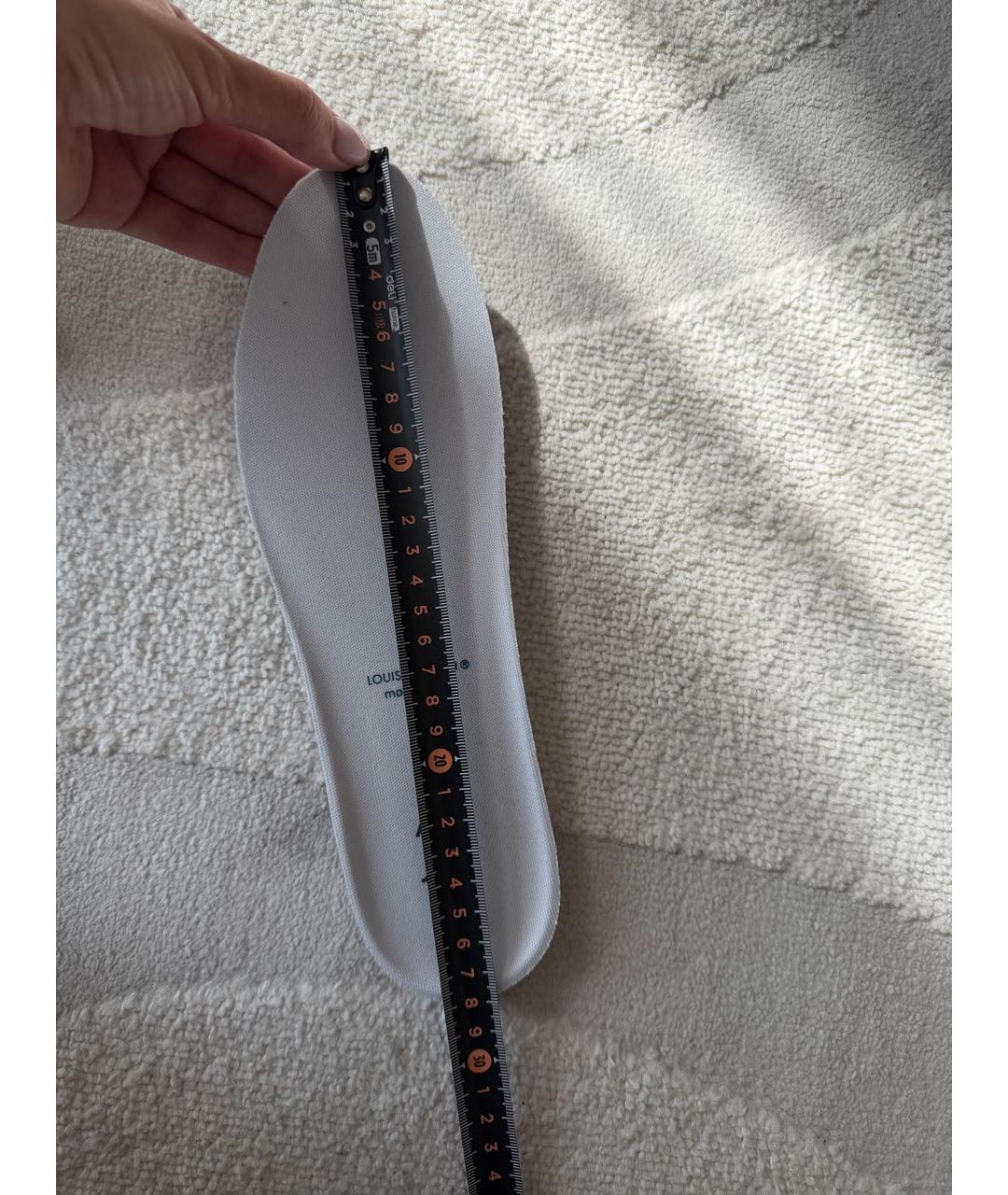 LOUIS VUITTON Белые кожаные низкие кроссовки / кеды, фото 4