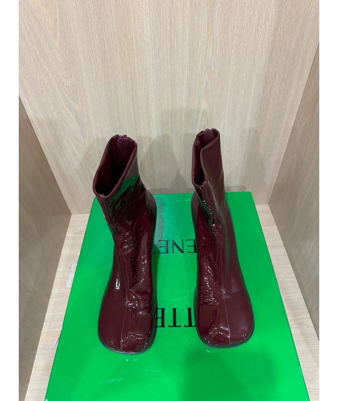 BOTTEGA VENETA Бордовые ботильоны из лакированной кожи, фото 3