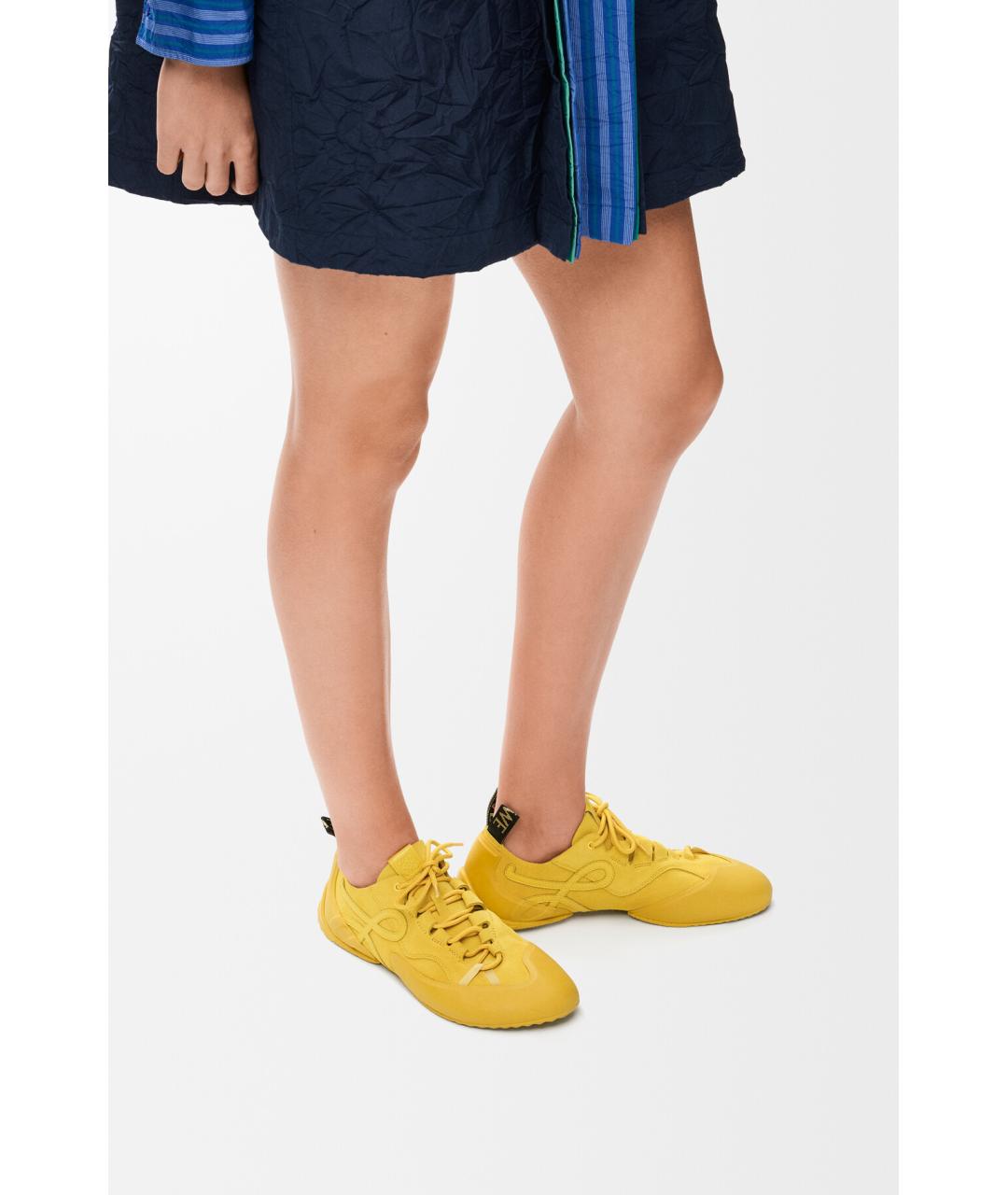 LOEWE Желтые замшевые кроссовки, фото 3