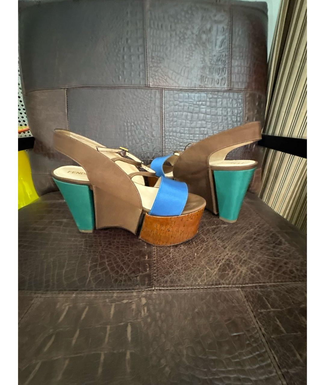 FENDI Мульти текстильные босоножки, фото 5