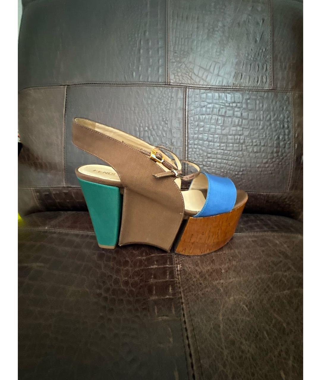 FENDI Мульти текстильные босоножки, фото 9