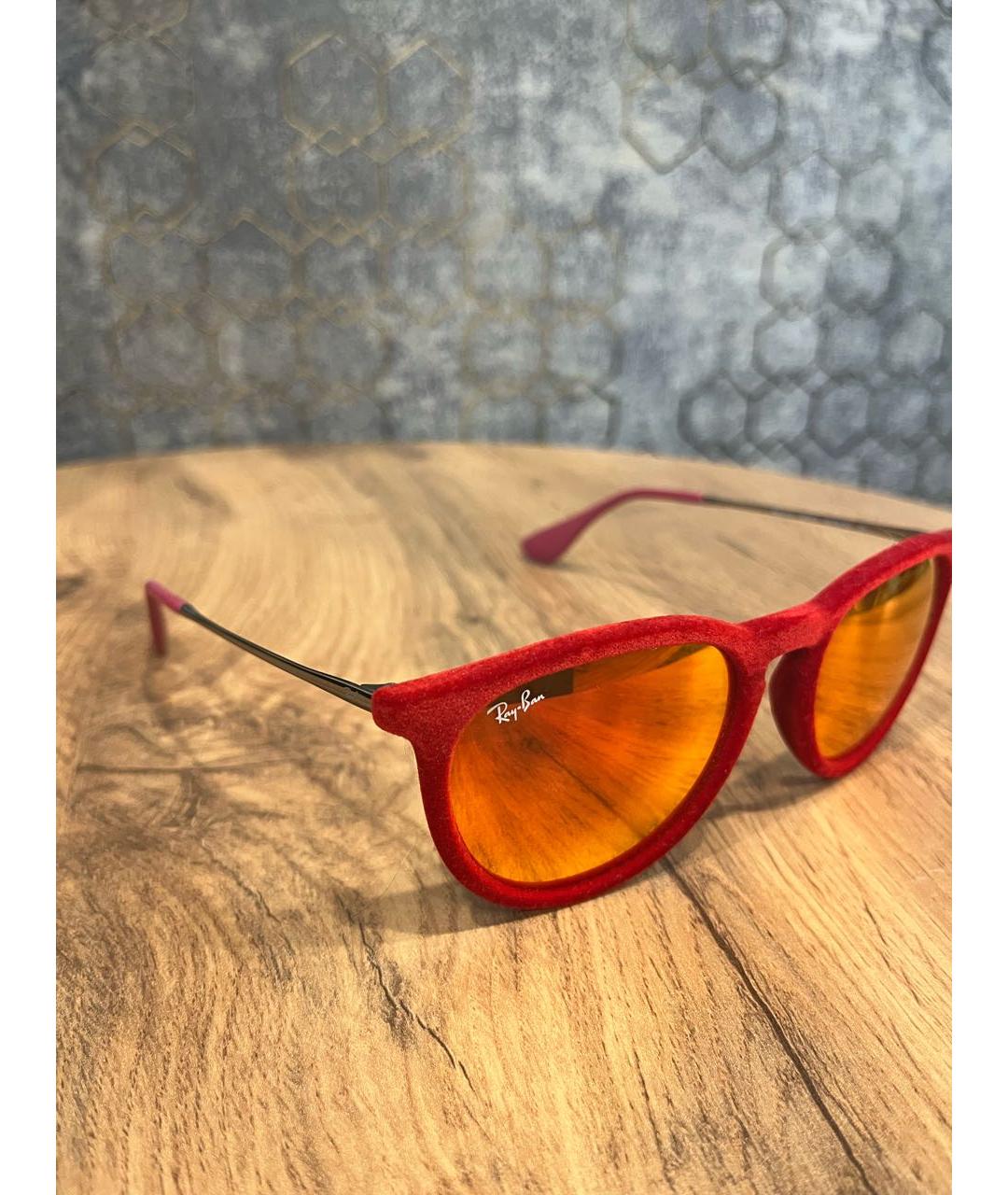 RAY BAN Красные пластиковые солнцезащитные очки, фото 2