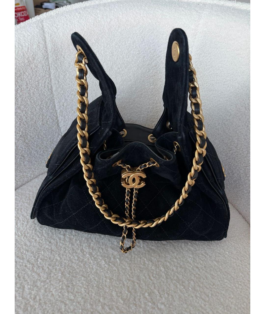 CHANEL Черная замшевая сумка с короткими ручками, фото 2
