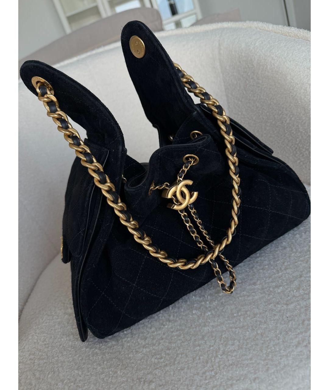 CHANEL Черная замшевая сумка с короткими ручками, фото 7