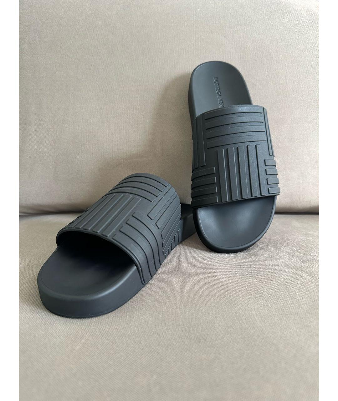 BOTTEGA VENETA Черные резиновые шлепанцы, фото 4
