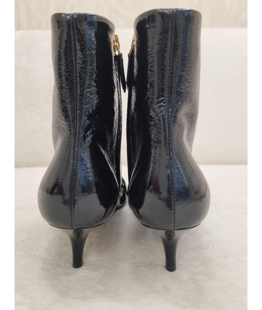 MIU MIU Черные ботильоны из лакированной кожи, фото 4