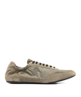 PRADA Низкие кроссовки / кеды