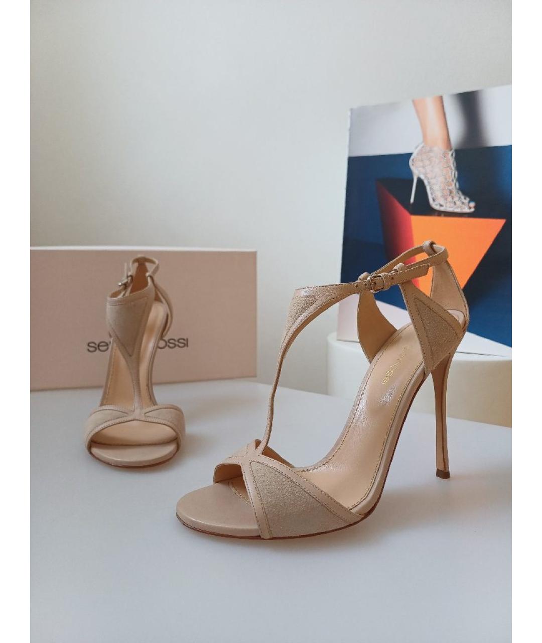 SERGIO ROSSI Бежевые кожаные босоножки, фото 4