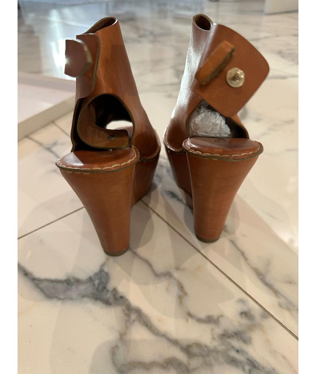 CHLOE Коричневые кожаные сабо, фото 4