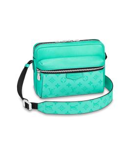 LOUIS VUITTON Сумка на плечо