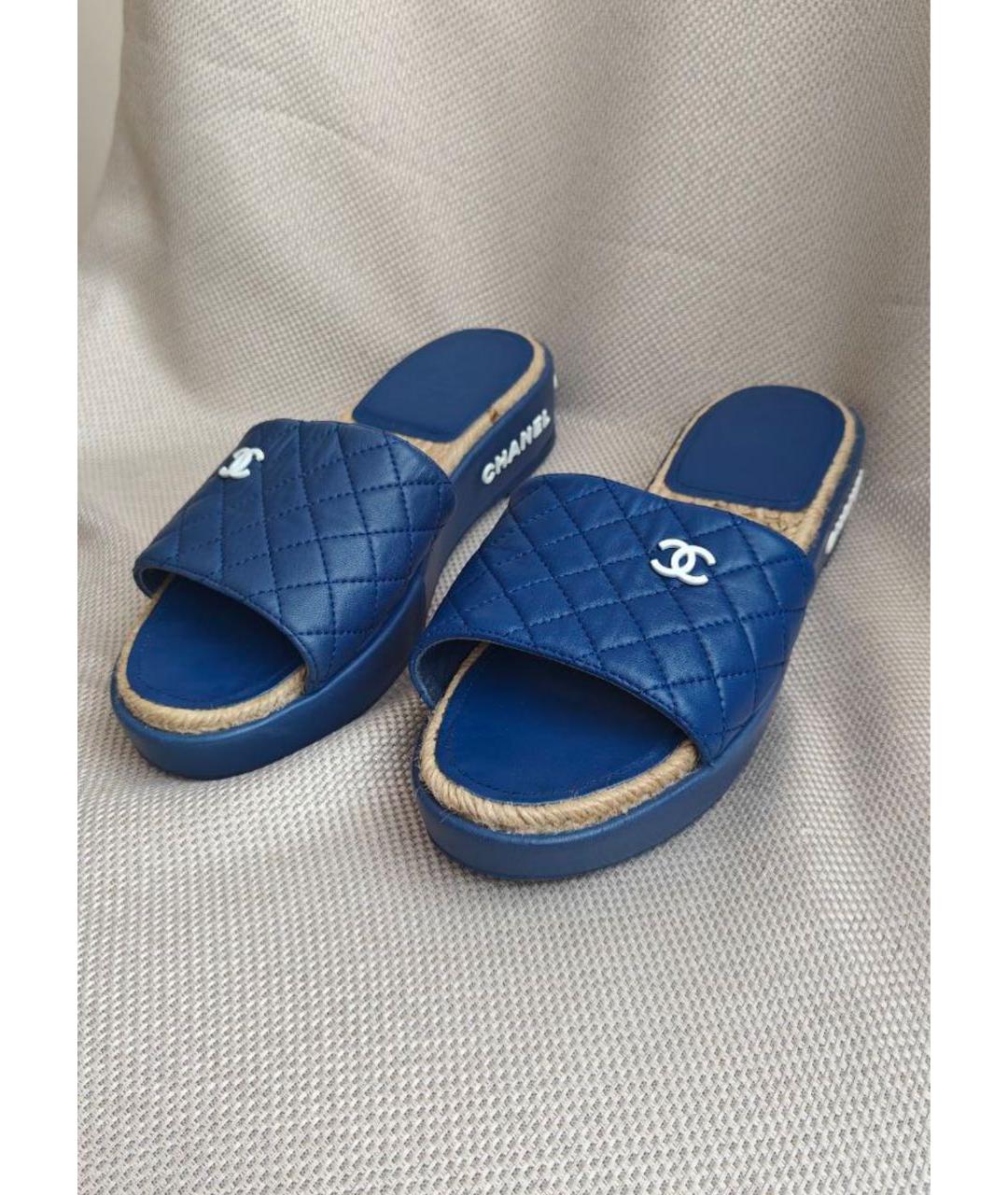 CHANEL Синие кожаные шлепанцы, фото 5