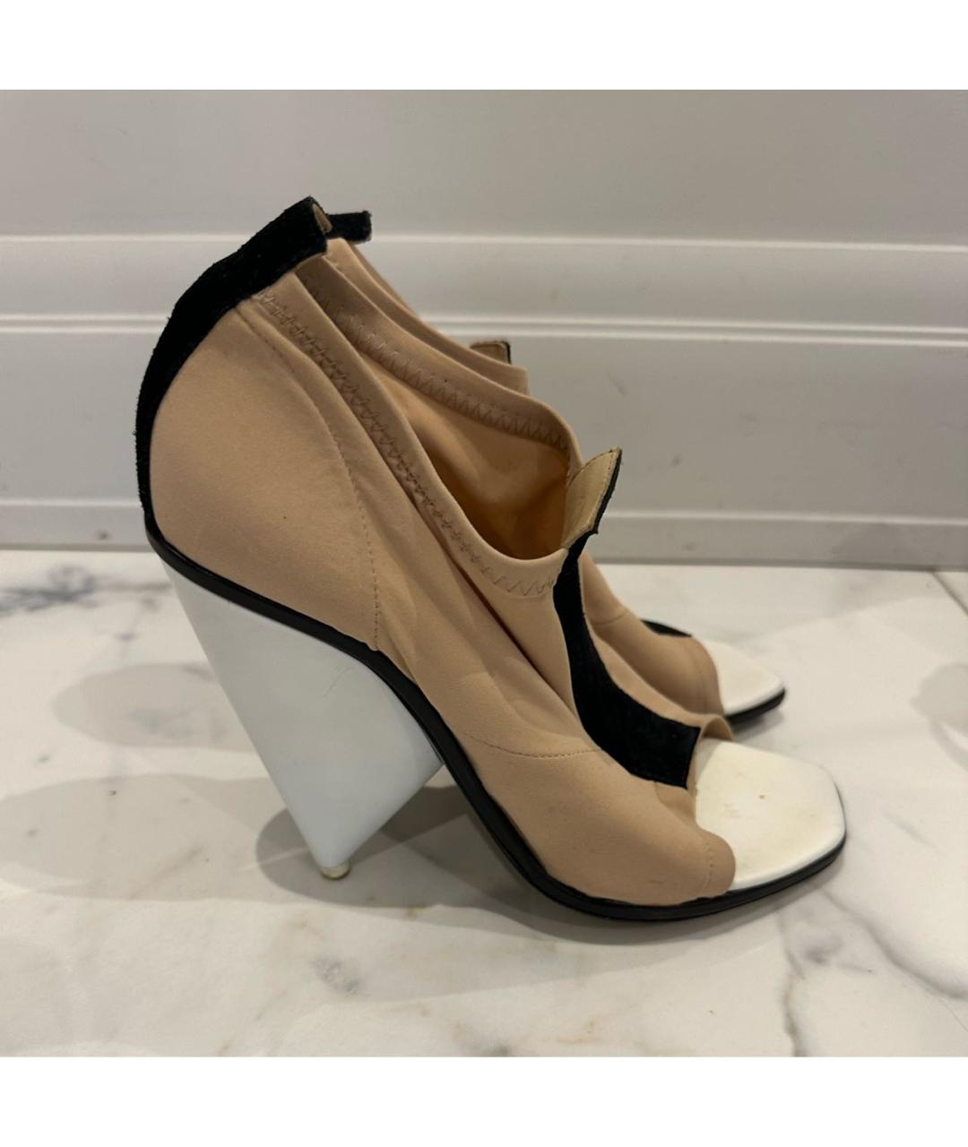 BALENCIAGA Бежевые текстильные босоножки, фото 5