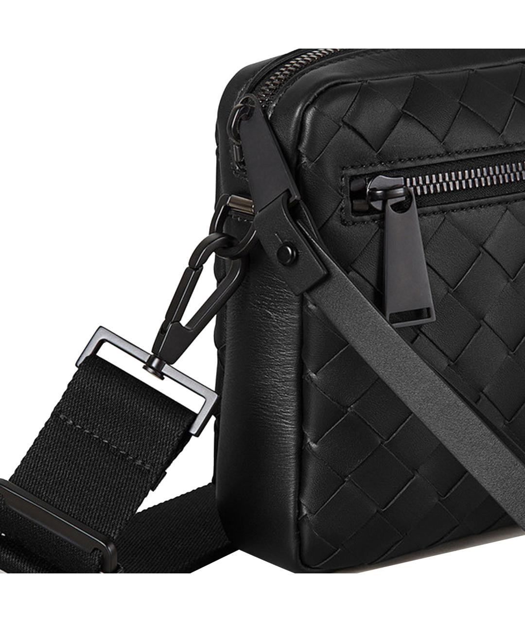 BOTTEGA VENETA Черная кожаная сумка на плечо, фото 5