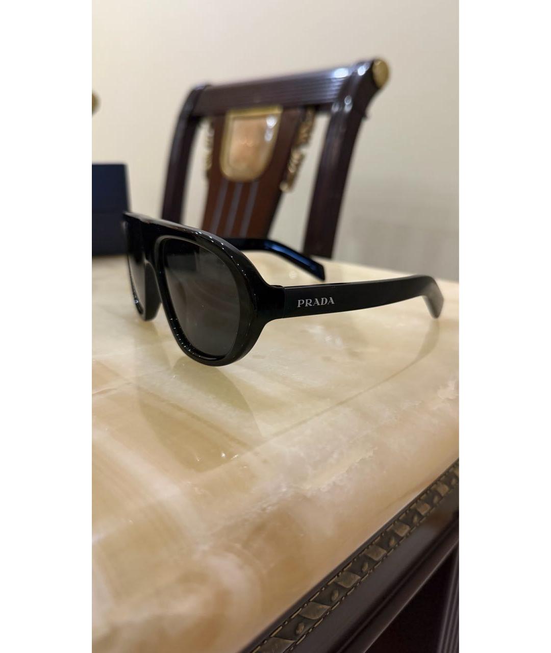 PRADA Черные пластиковые солнцезащитные очки, фото 4