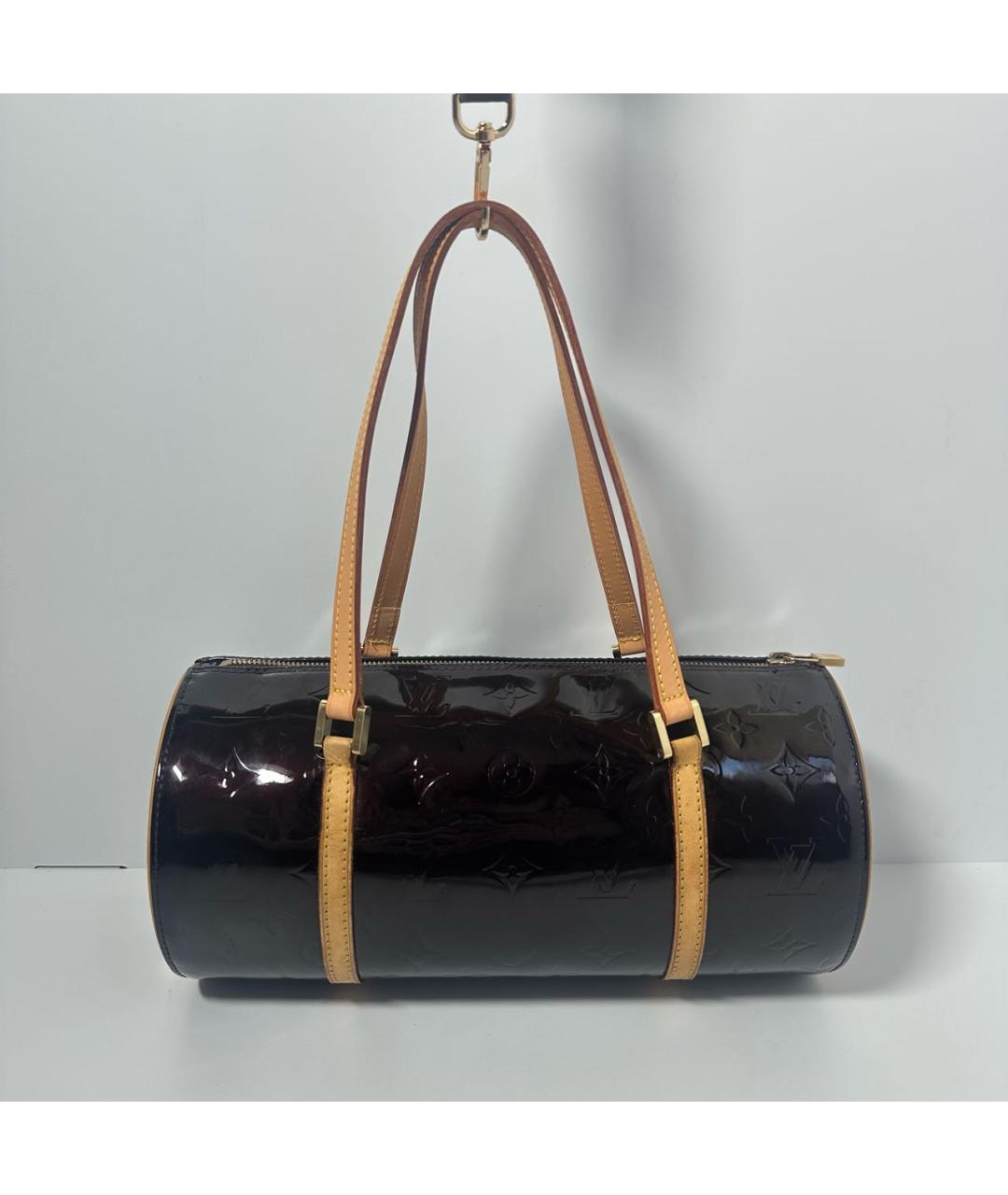 LOUIS VUITTON Бордовая сумка с короткими ручками из лакированной кожи, фото 9
