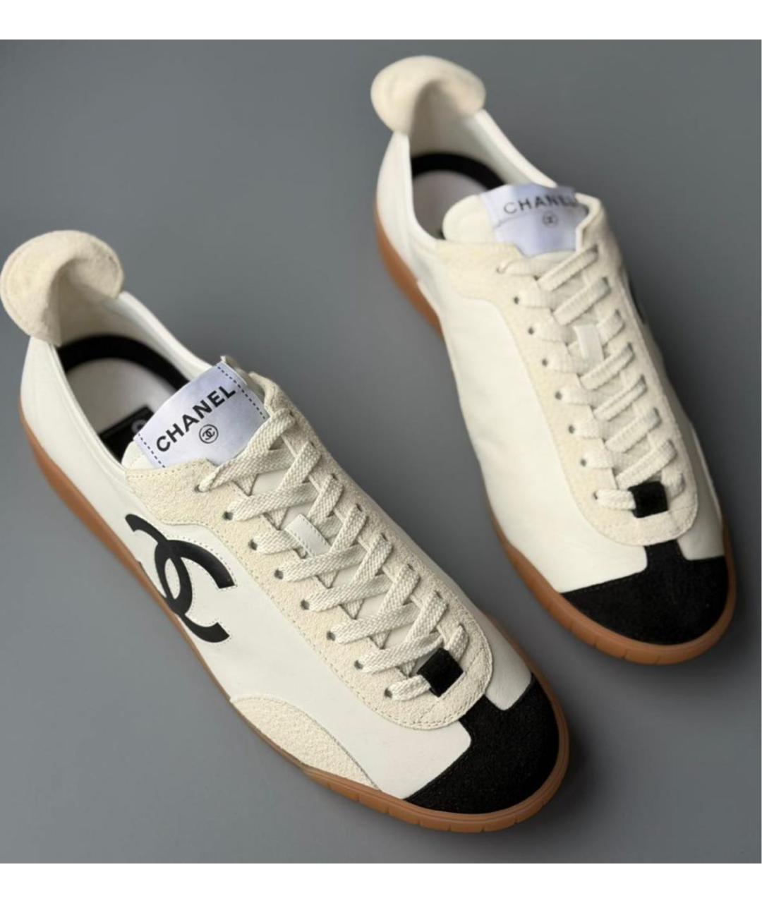 CHANEL Белые кожаные кроссовки, фото 2