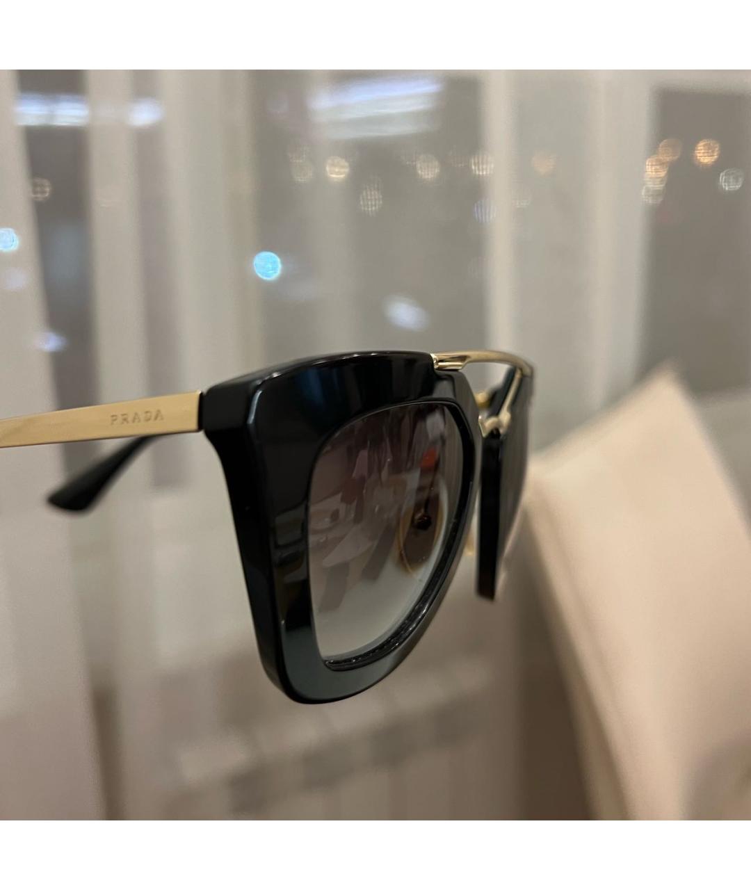 PRADA Черные пластиковые солнцезащитные очки, фото 2