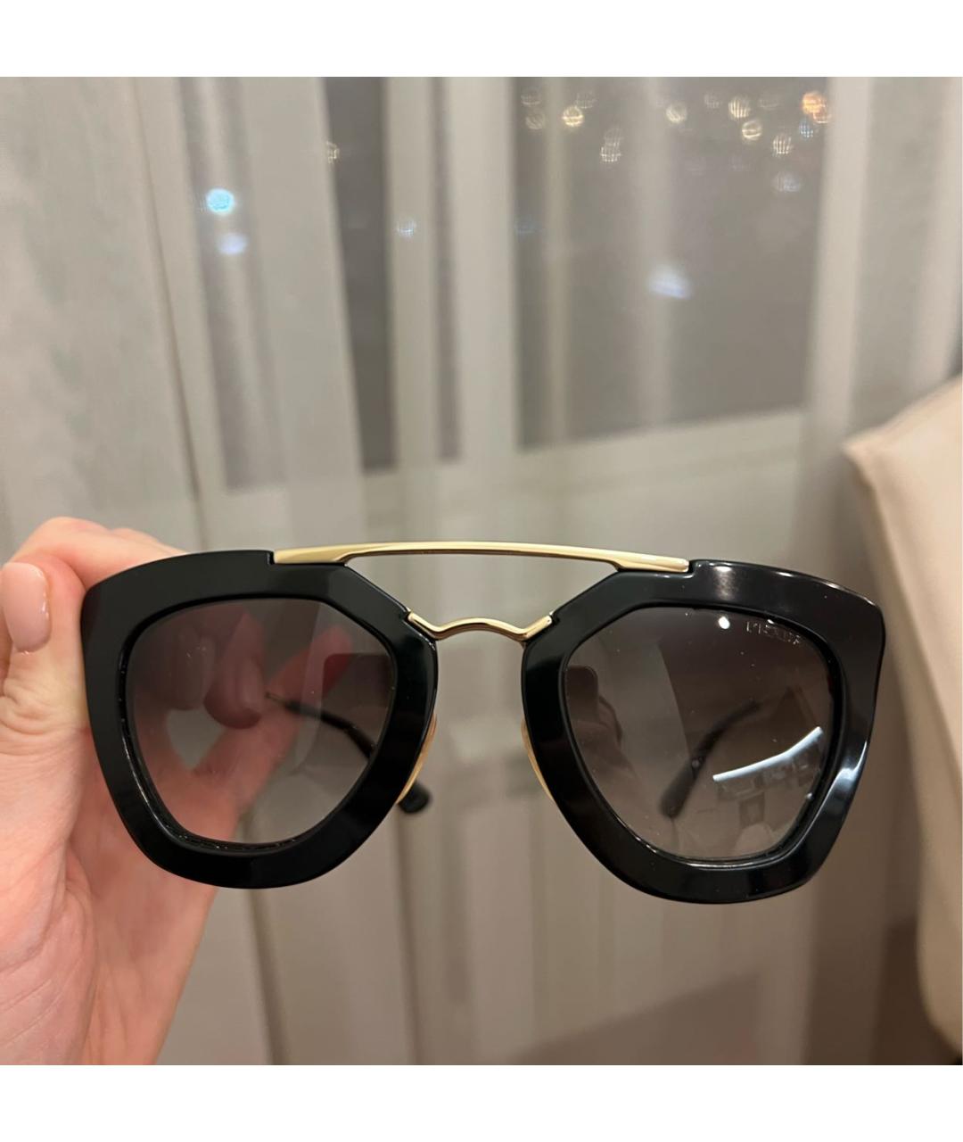 PRADA Черные пластиковые солнцезащитные очки, фото 5