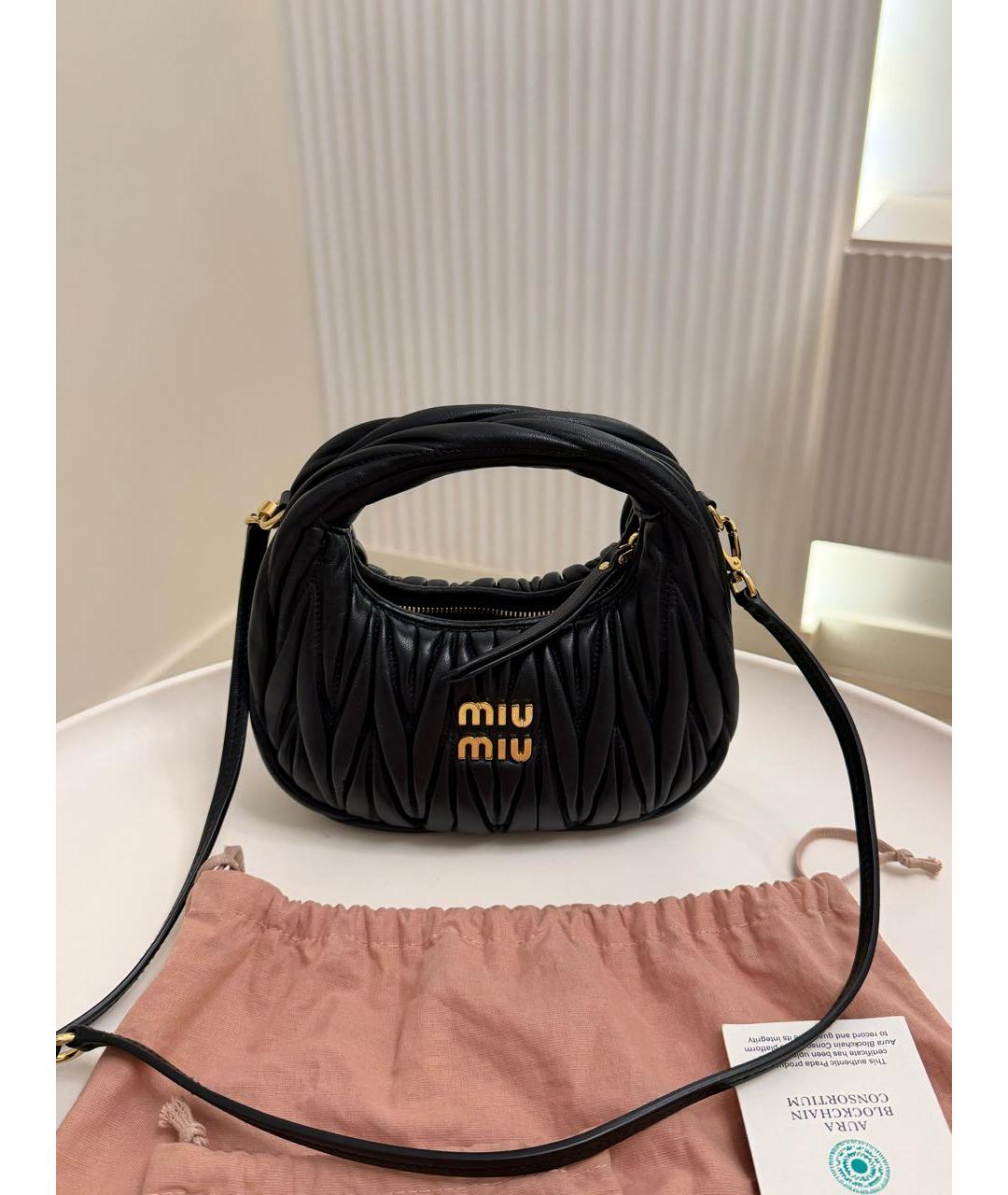 MIU MIU Черная кожаная сумка через плечо, фото 5