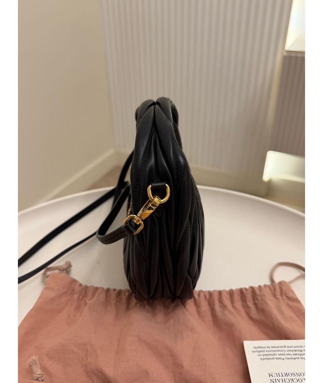 MIU MIU Черная кожаная сумка через плечо, фото 3