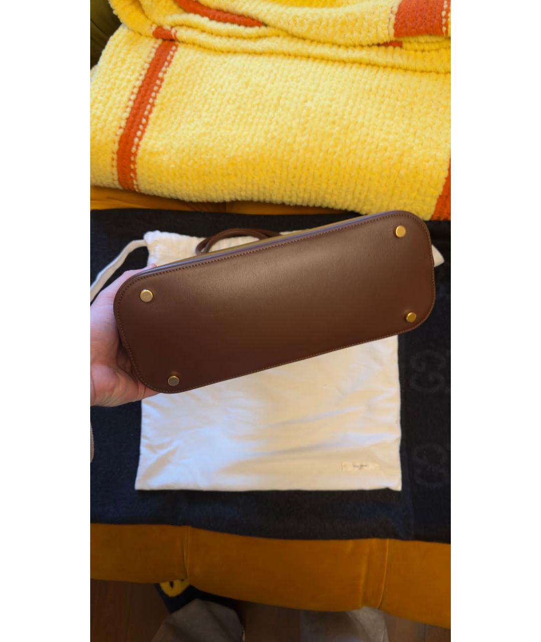 THE ROW Коричневая кожаная сумка тоут, фото 3