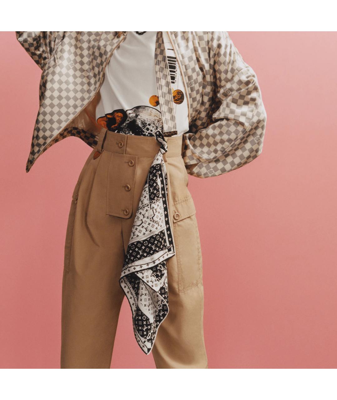 LOUIS VUITTON Черный шелковый шарф, фото 4