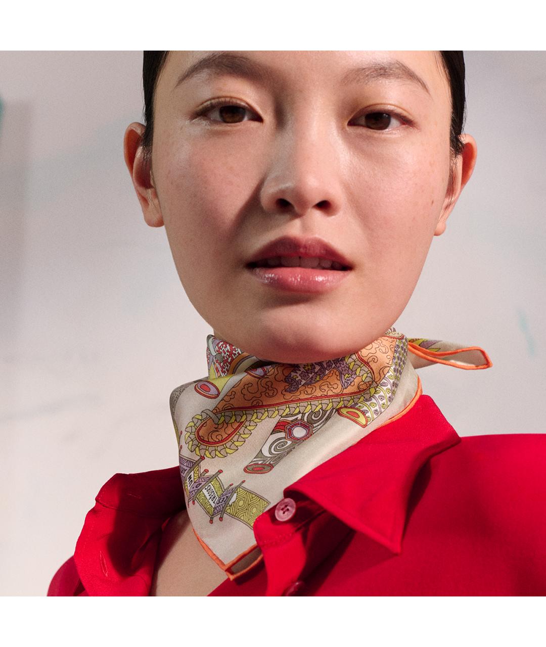 HERMES Красный шелковый шарф, фото 2