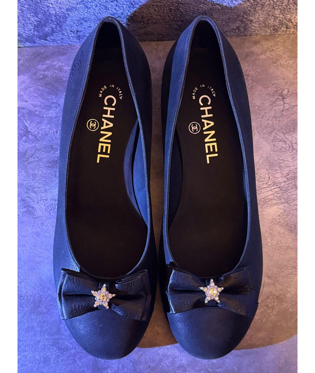 CHANEL Черные кожаные балетки, фото 2