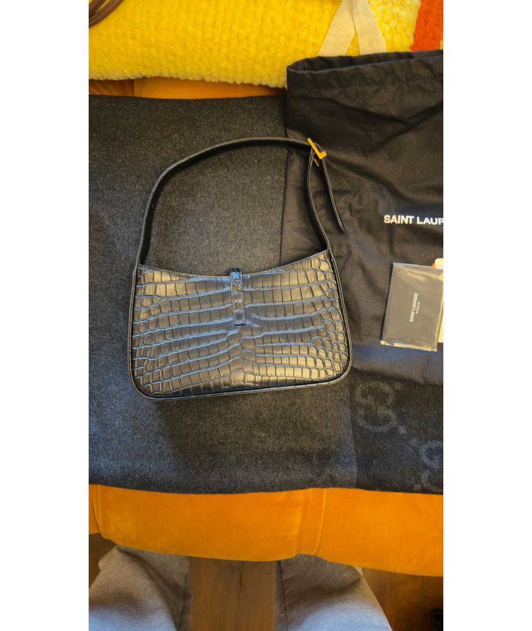 SAINT LAURENT Черная кожаная сумка через плечо, фото 2