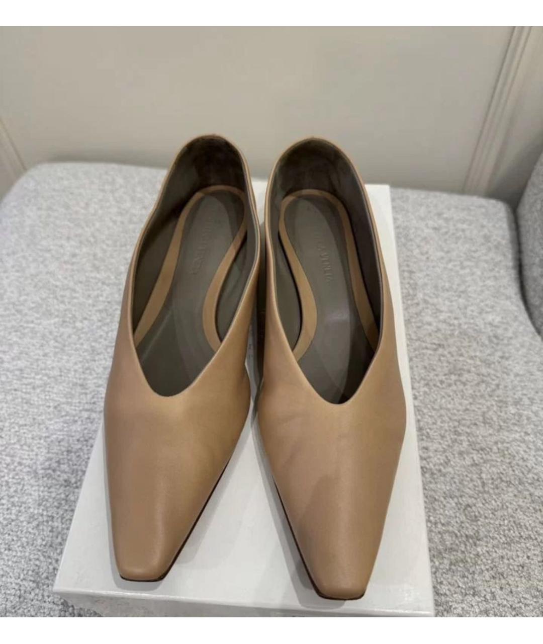 BOTTEGA VENETA Бежевые кожаные балетки, фото 4