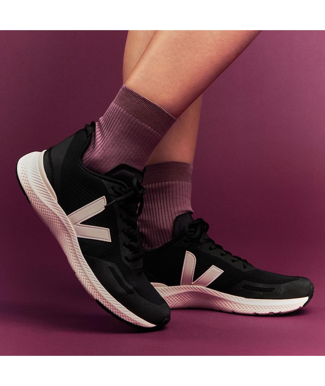 VEJA Черные текстильные кроссовки, фото 2