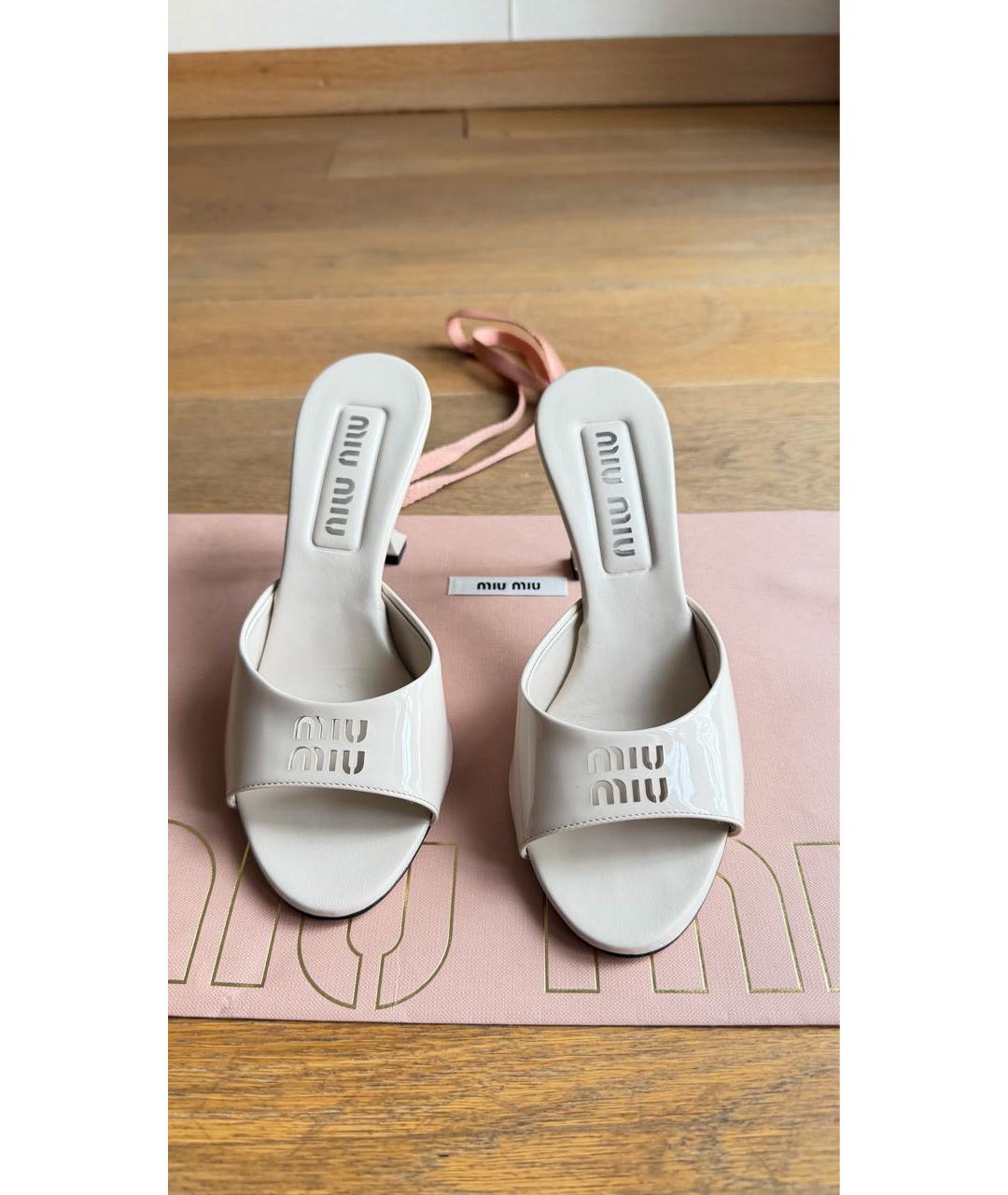 MIU MIU Бежевые кожаные мюли, фото 4