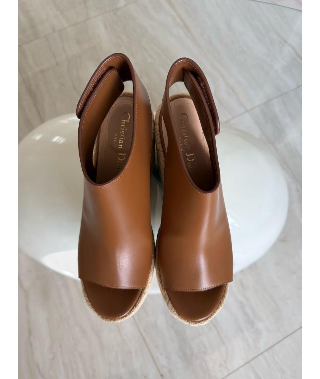 CHRISTIAN DIOR Коричневые кожаные босоножки, фото 2
