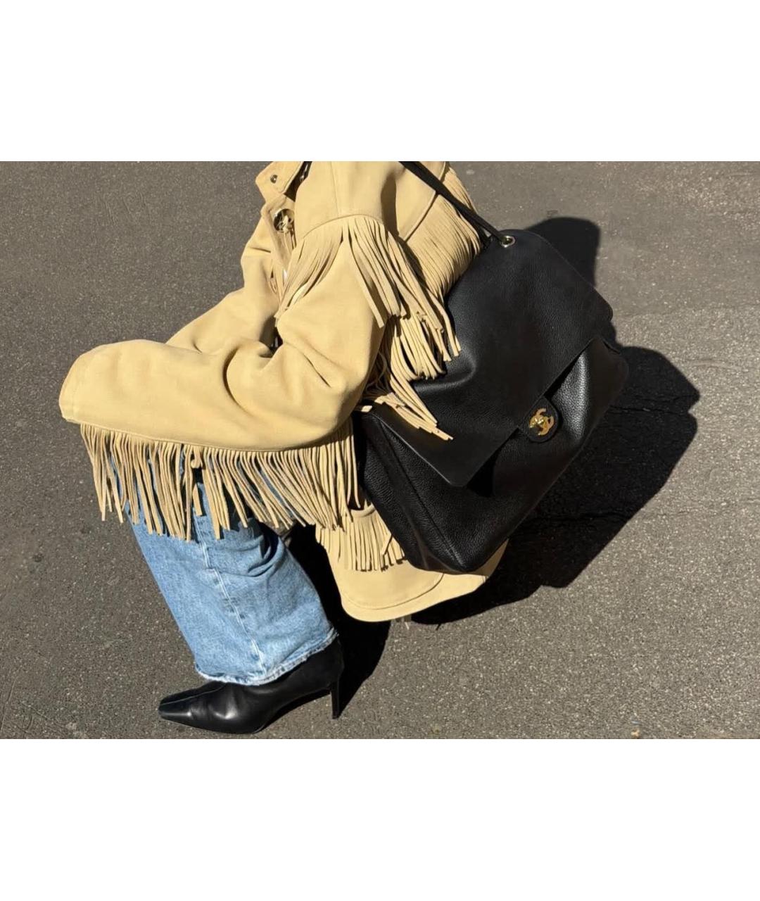 CHANEL Черная кожаная сумка с короткими ручками, фото 3