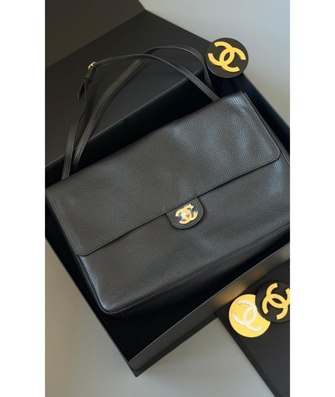 CHANEL Черная кожаная сумка с короткими ручками, фото 2