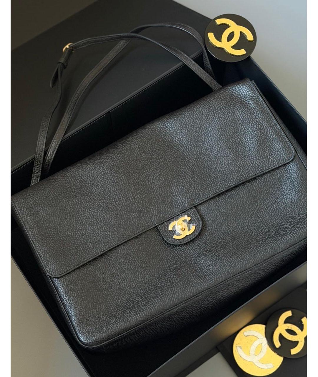 CHANEL Черная кожаная сумка с короткими ручками, фото 4