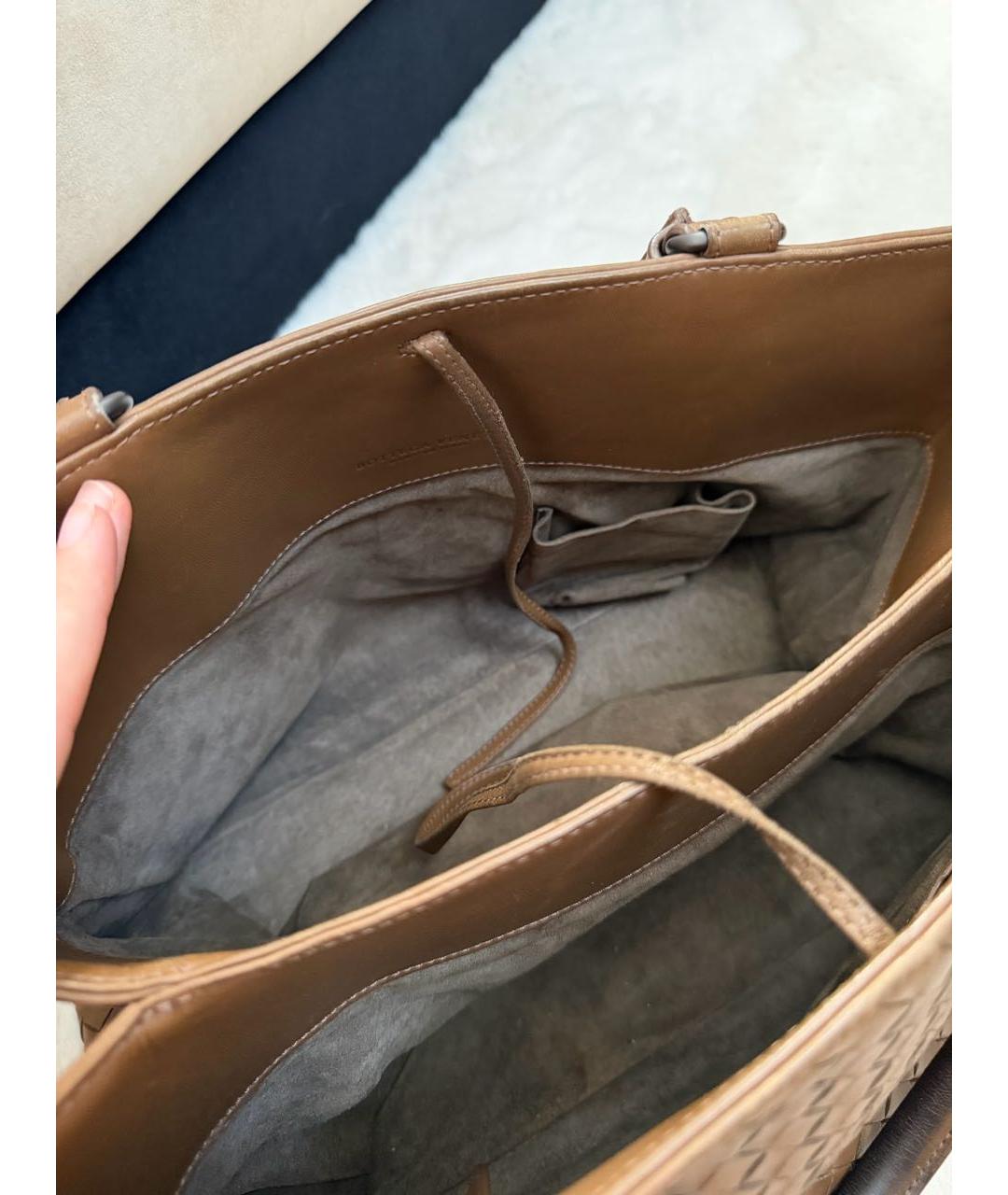 BOTTEGA VENETA Коричневая кожаная сумка тоут, фото 7