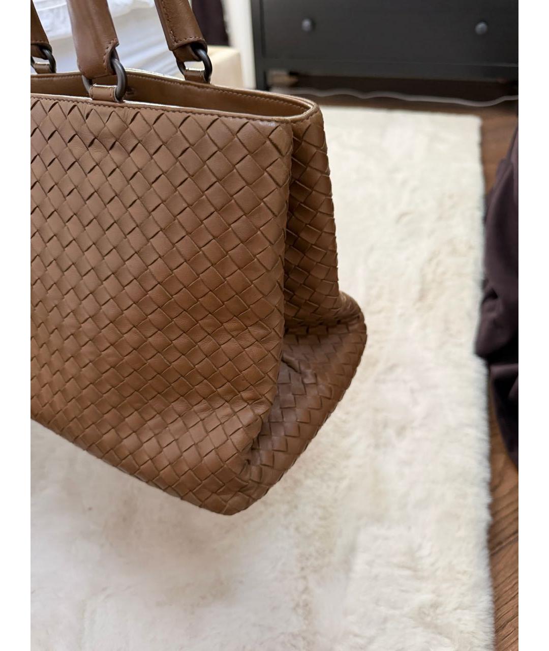 BOTTEGA VENETA Коричневая кожаная сумка тоут, фото 6