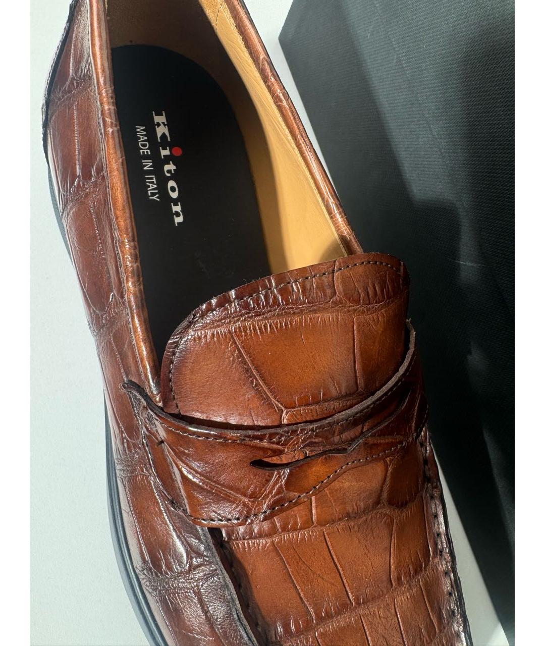 KITON Коричневые лоферы из экзотической кожи, фото 3